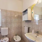 Two-bedroom In 펜션