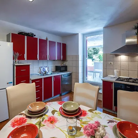 Beautiful Home In Pula With Wifi Pula