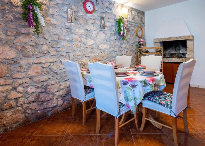 Holiday home Two-Bedroom Holiday Home In Pula *