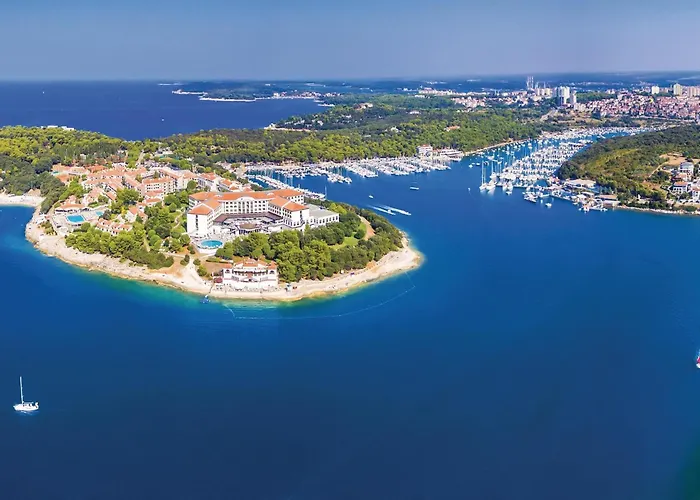 Two-Bedroom Holiday Home In Pula