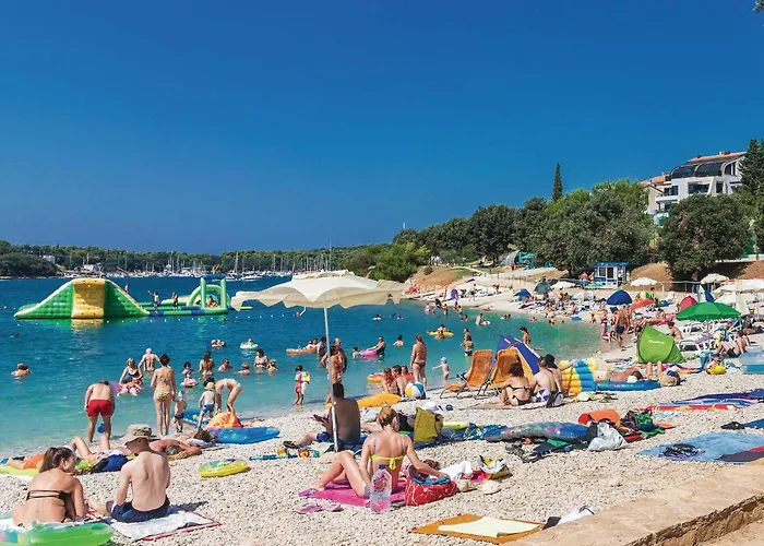 Two-Bedroom Holiday Home In Pula Holiday home *