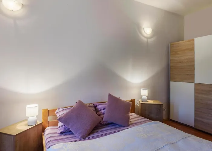 Two-Bedroom Holiday Home In Pula Pula