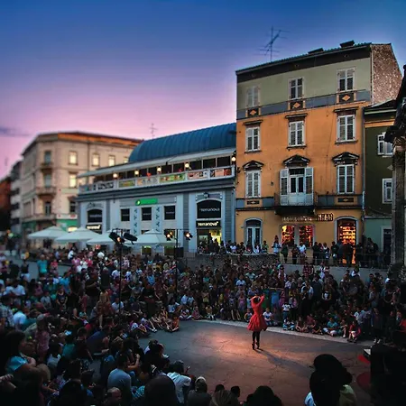 Casa de Férias Two-bedroom In Pula